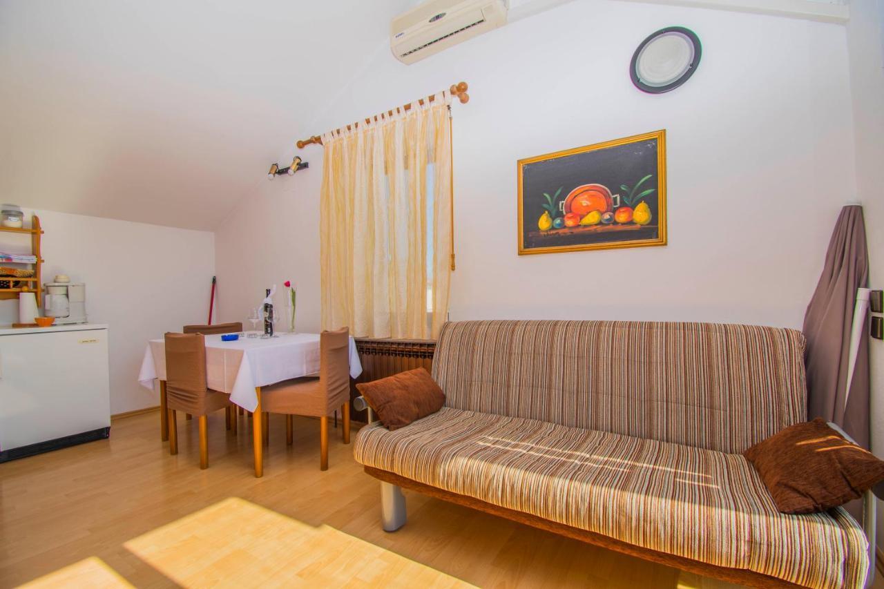 Apartments Punta & Vista In Krk Krk Town Extérieur photo