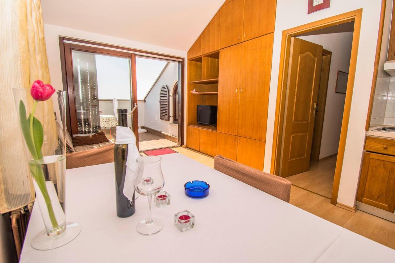 Apartments Punta & Vista In Krk Krk Town Extérieur photo