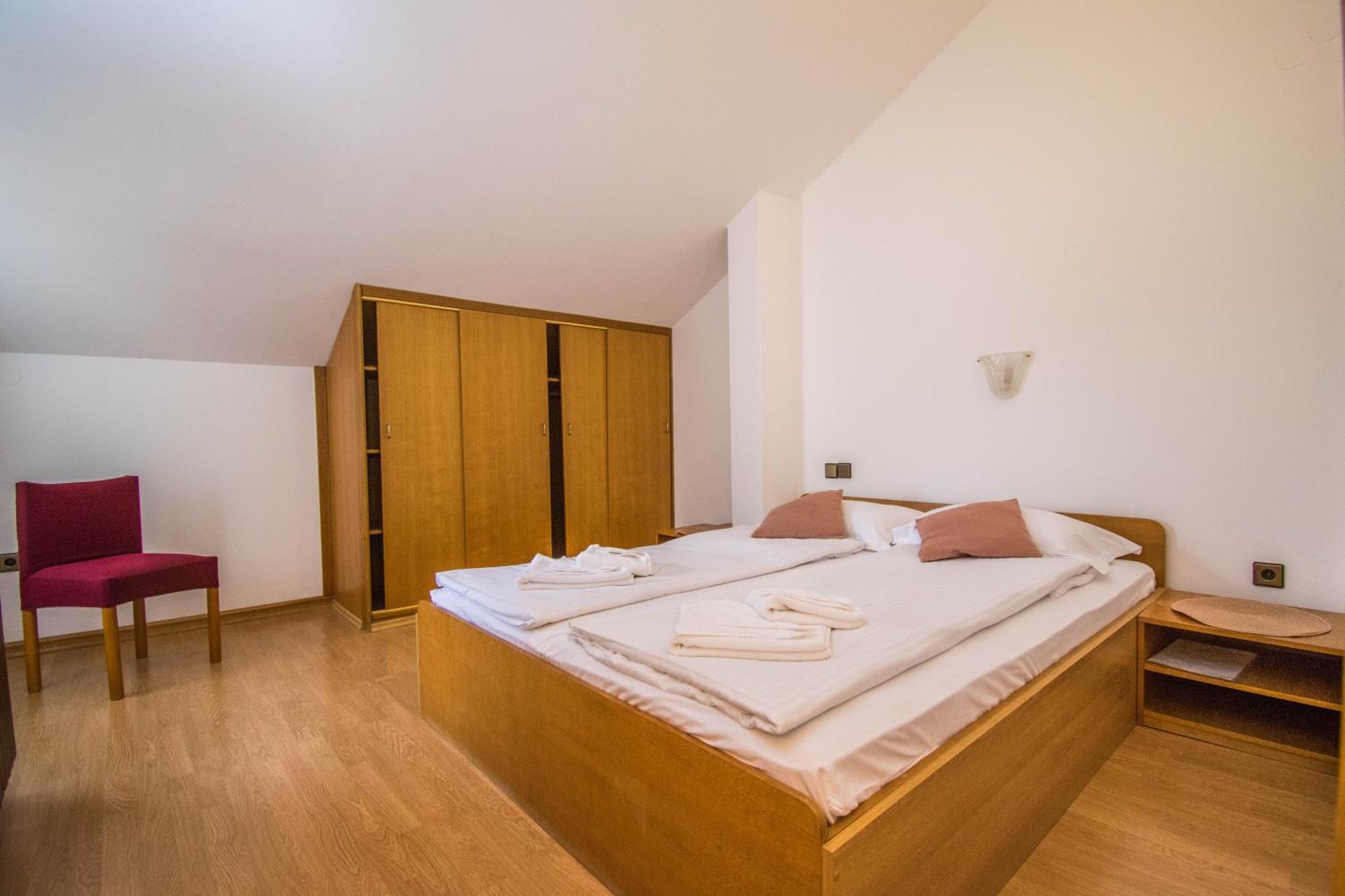 Apartments Punta & Vista In Krk Krk Town Extérieur photo