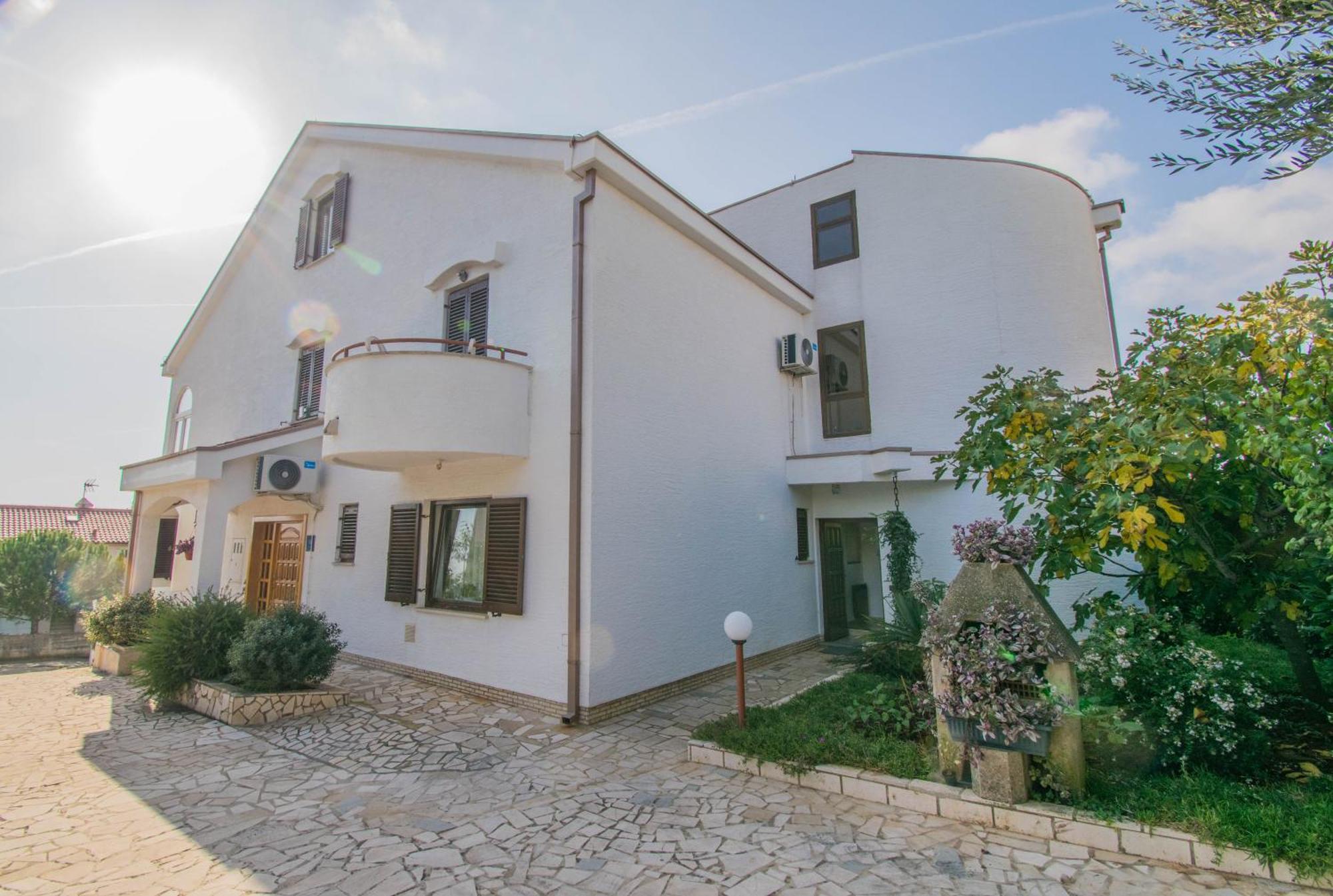 Apartments Punta & Vista In Krk Krk Town Extérieur photo