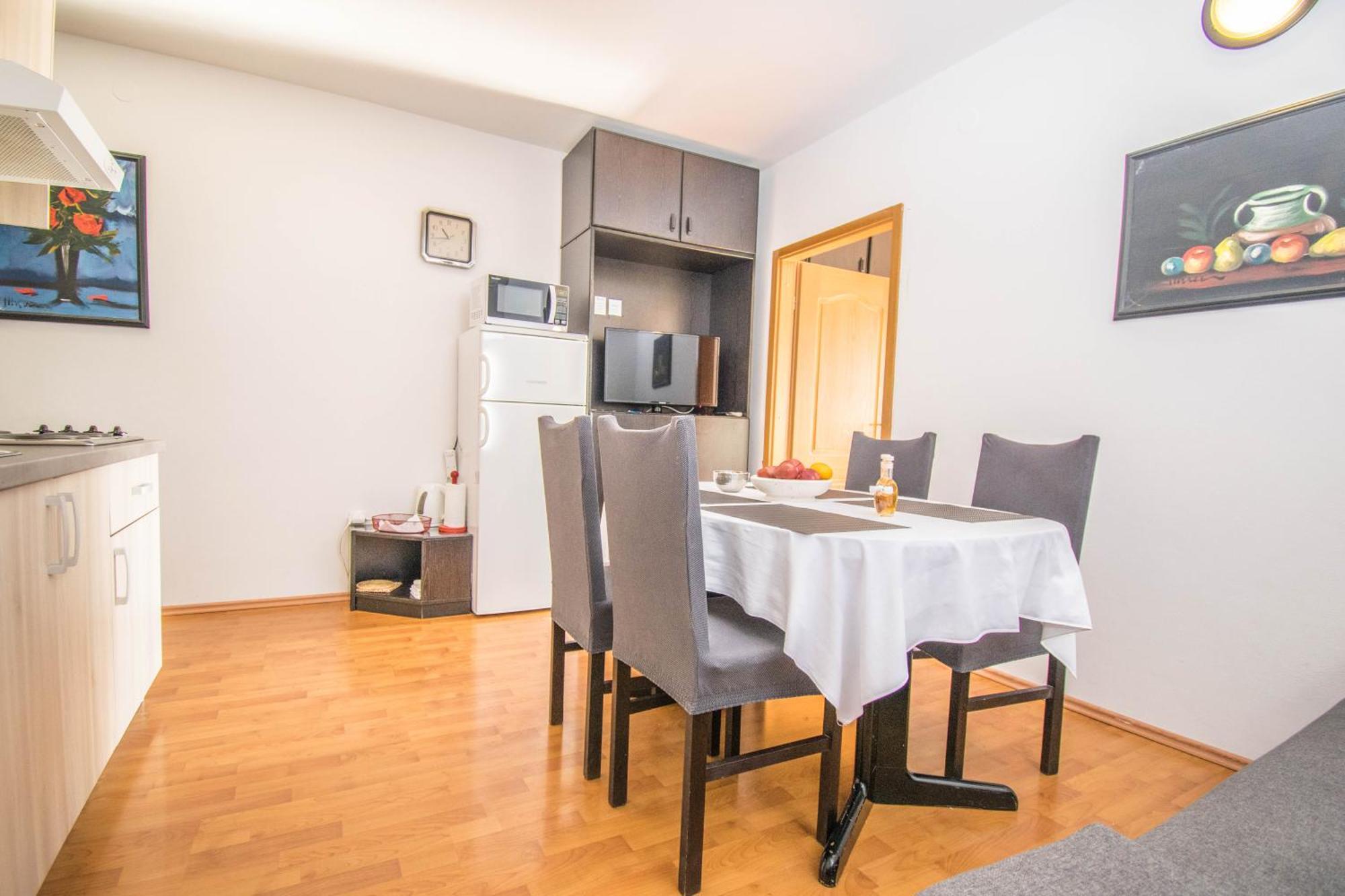 Apartments Punta & Vista In Krk Krk Town Extérieur photo